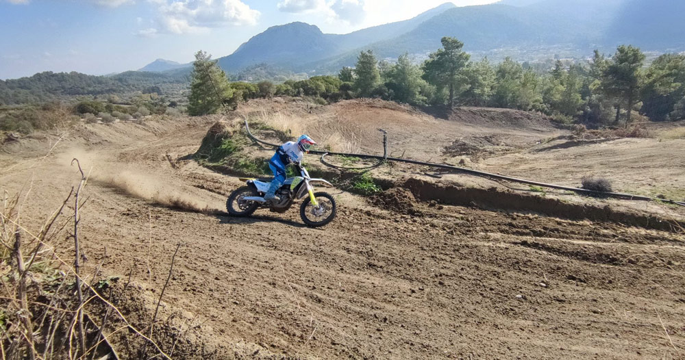 Τραγωδία στην Κρήτη: Νεκρός 17χρονος σε δυστύχημα σε πίστα motocross