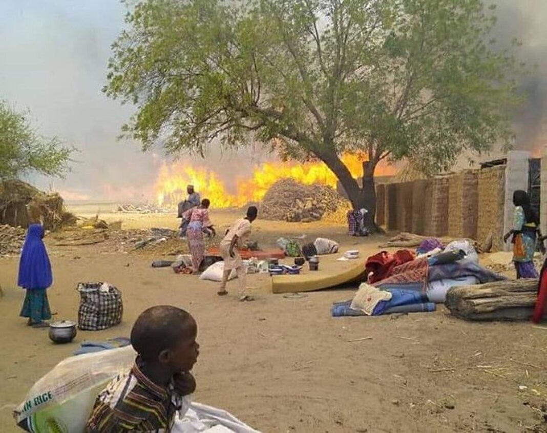 Νιγηρία: Τουλάχιστον εννέα νεκροί από επίθεση ενόπλων με καλάσνικοφ