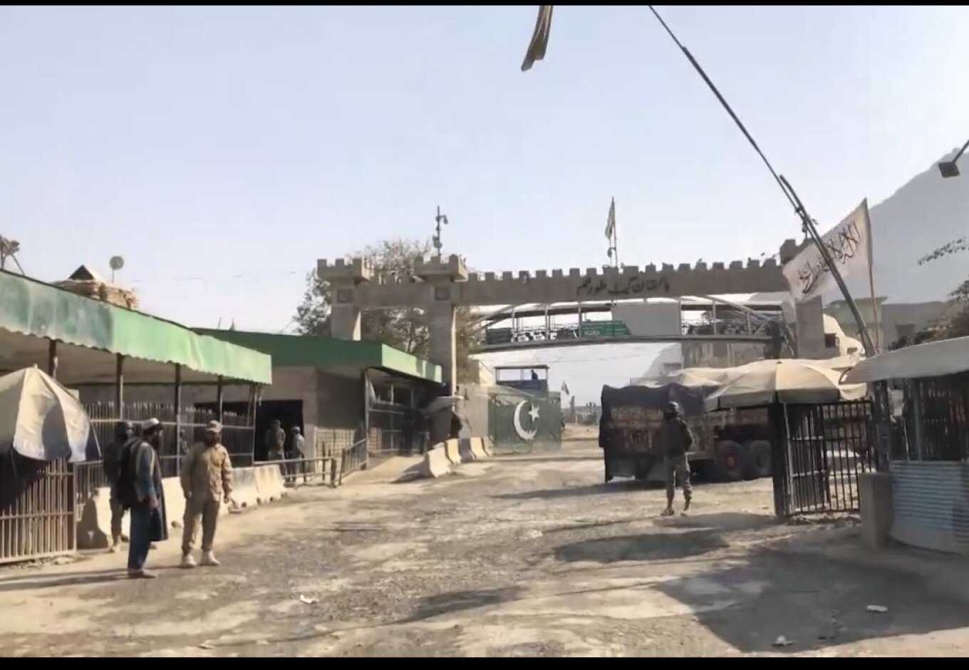Αφγανιστάν: Άνοιξαν μετά από 10 μέρες τα σύνορα με Πακιστάν