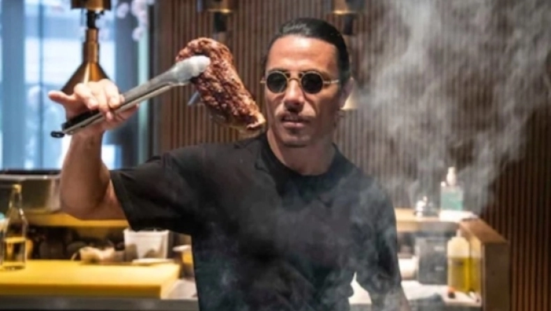 Salt Bae: Ο εξωφρενικός λογαριασμός που κάνει τον γύρο του διαδικτύου