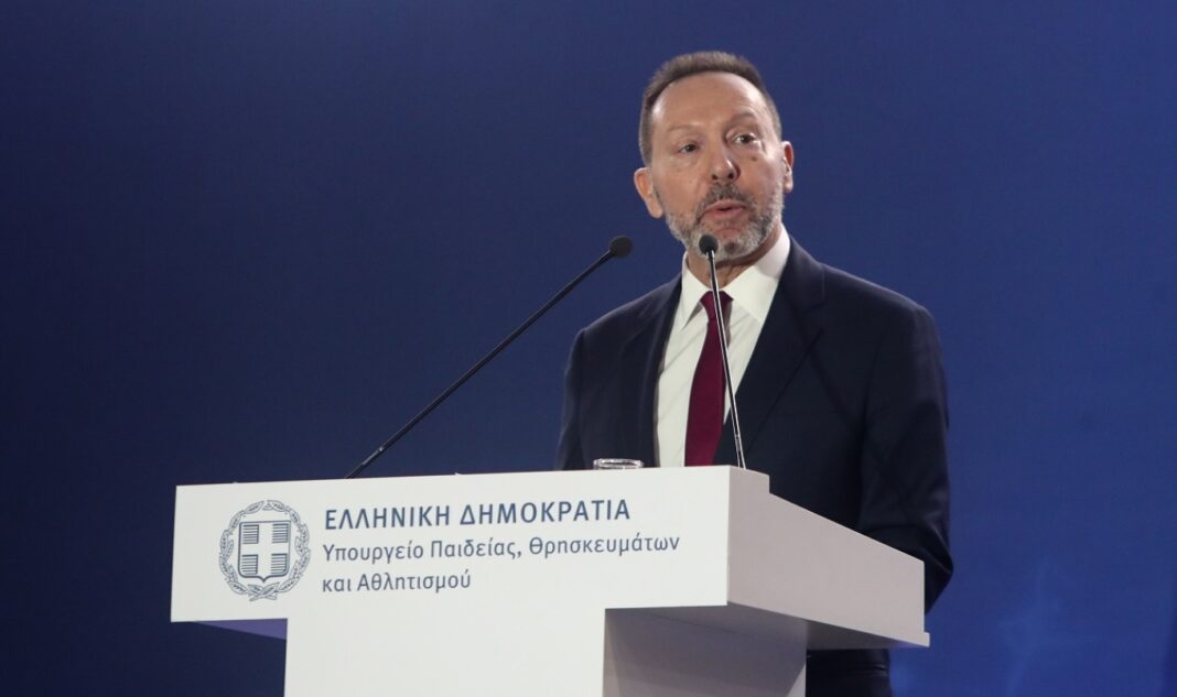 Στουρνάρας: Η επιστροφή της Ελλάδας στην επενδυτική βαθμίδα σηματοδοτεί επιστροφή στην κανονικότητα