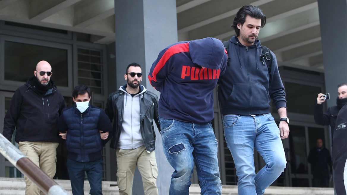 Δολοφονία 41χρονης εγκύου: Στη φυλακή ο σύντροφός της και ο συνεργός του