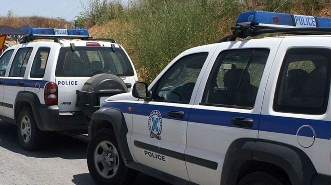 Συνελήφθη διακινητής που επιχείρησε να προωθήσει παράνομα μετανάστες