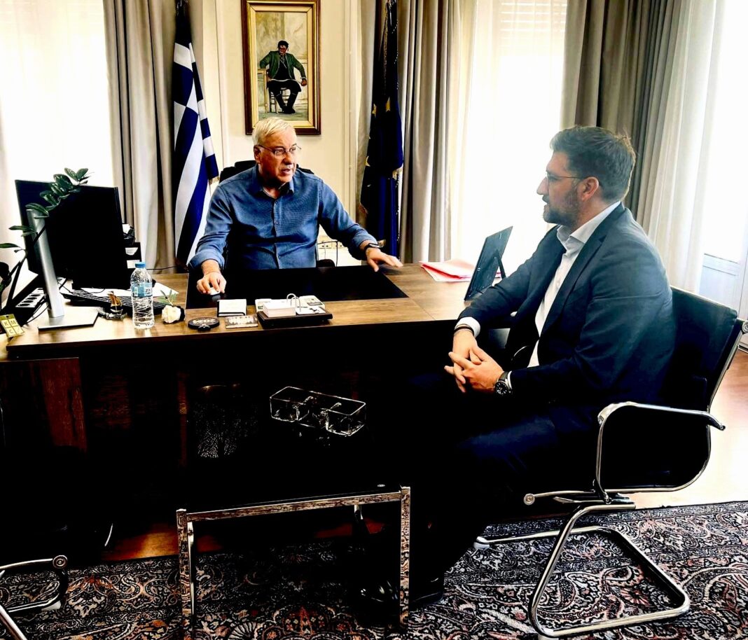 Χρηματοδοτήσεις και θεσμικά ζητήματα στο επίκεντρο της συνάντησης του Μεν. Μποκέα με τον Γεν. Γραμματέα του Υπουργείου Εσωτερικών
