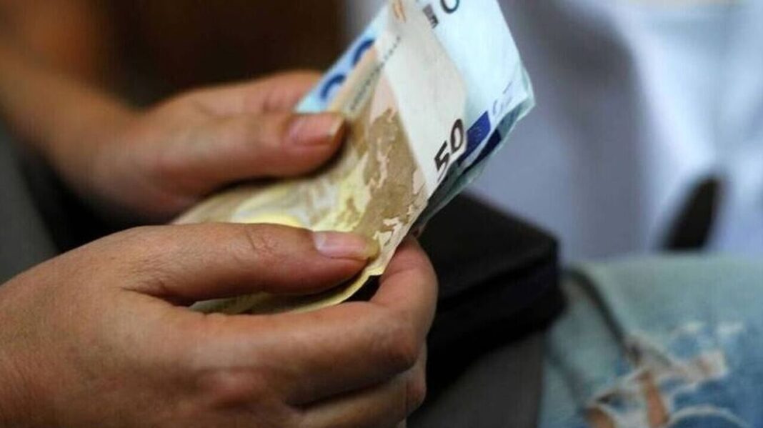 Ξεκίνησαν οι αιτήσεις για το νέο Ειδικό Βοήθημα των 718,50 ευρώ – Οι δικαιούχοι
