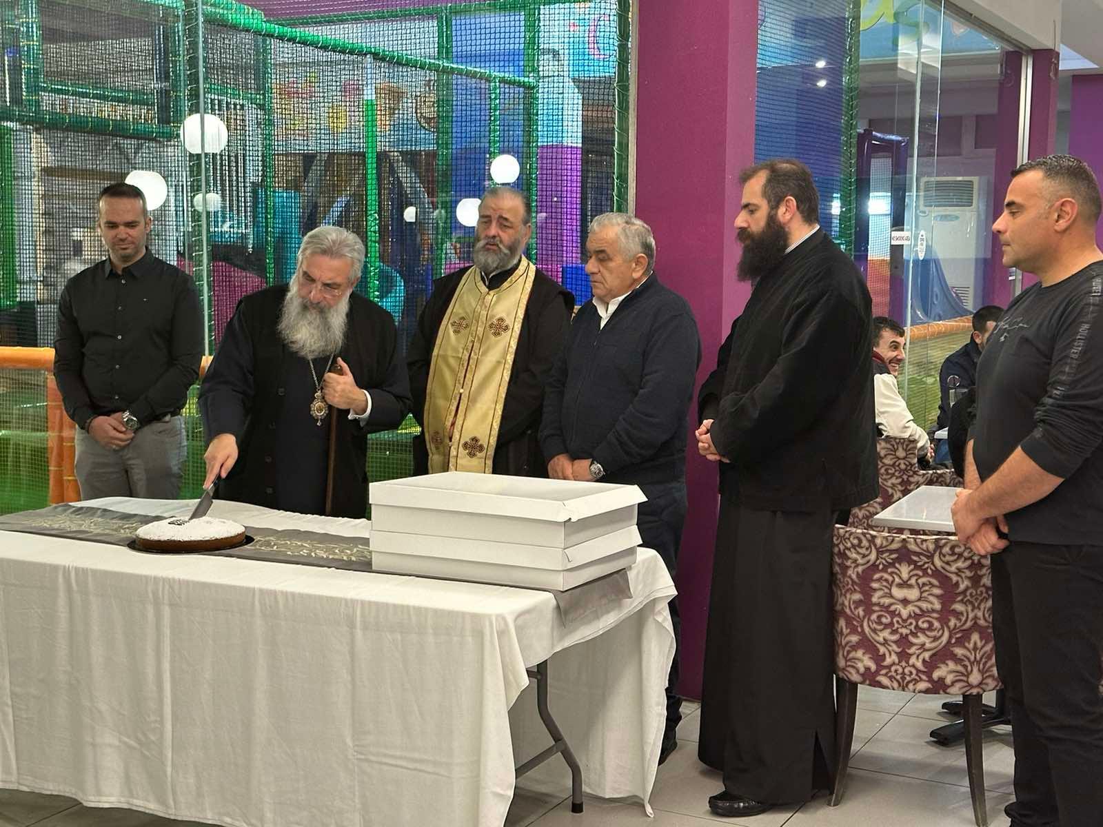 Έκοψαν την πρωτοχρονιάτικη πίτα τους οι Αστυνομικοί του Τμήματος Άμεσης Δράσης Ηρακλείου