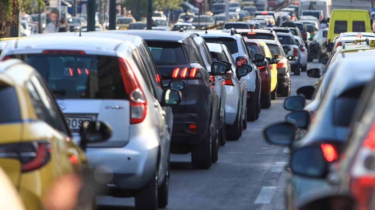 Τέλη κυκλοφορίας: Τέλος Φεβρουαρίου «εκπνέει» η προθεσμία – Βήμα βήμα η πληρωμή