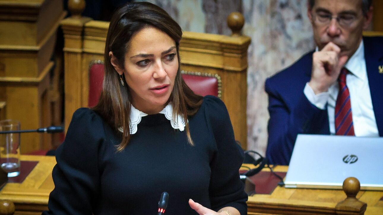 Μιχαηλίδου: Κανένας Έλληνας χωρίς ιατροφαρμακευτική κάλυψη στον δημόσιο τομέα