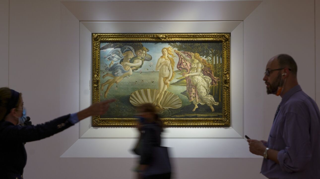 Ακτιβιστές του κλίματος έφτιαξαν κολάζ με εικόνες καταστροφών σε πίνακα του Μποτιτσέλι