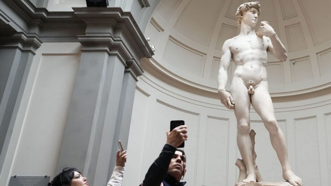 Πώς το πιο διάσημο άγαλμα του Μιχαήλ Άγγελου διατηρείται καθαρό – Η χρονοβόρα διαδικασία