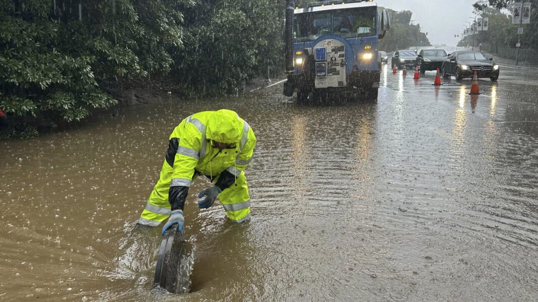 ΗΠΑ: Τουλάχιστον τρεις νεκροί από σφοδρή καταιγίδα στην Καλιφόρνια
