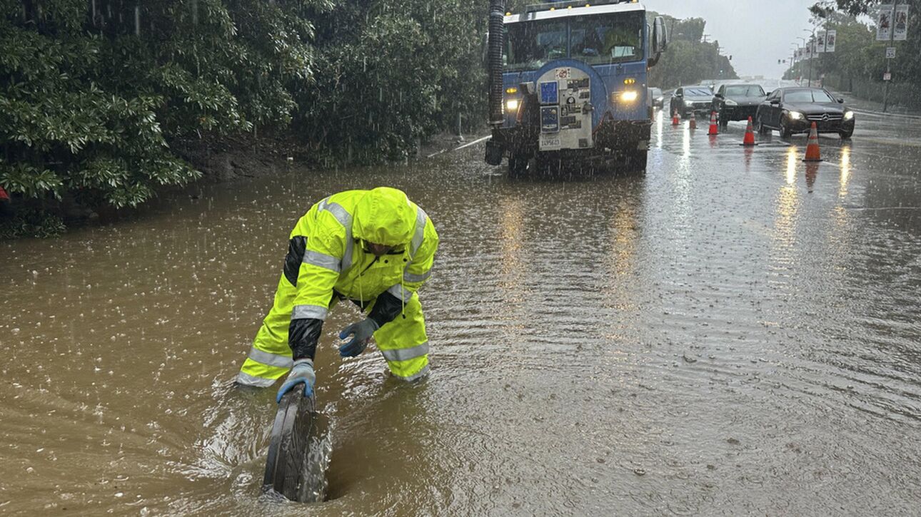 ΗΠΑ: Τουλάχιστον τρεις νεκροί από σφοδρή καταιγίδα στην Καλιφόρνια
