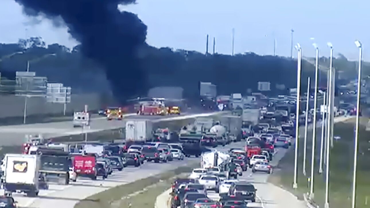 ΗΠΑ: Δύο νεκροί από συντριβή αεροσκάφους σε αυτοκινητόδρομο στη Φλόριντα