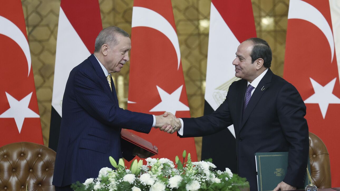 Ο Ερντογάν μετά την Αθήνα κλείνει ανοιχτούς λογαριασμούς σε Αίγυπτο και Αλβανία