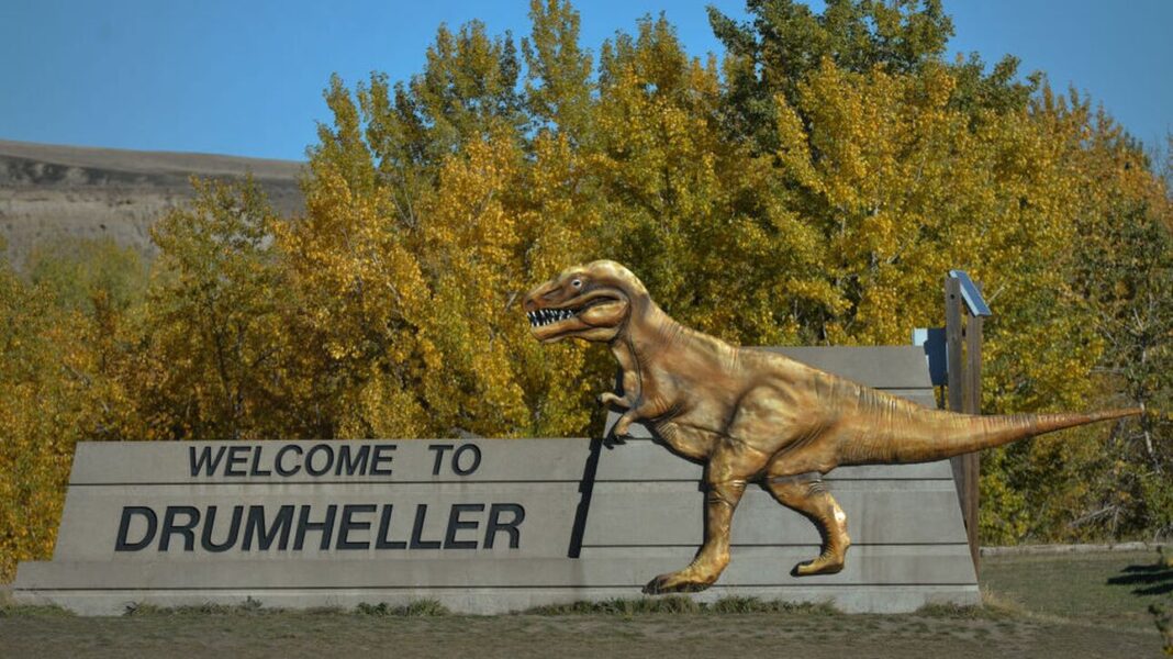 Η μικρή πόλη του Καναδά που θεωρείται η «παγκόσμια πρωτεύουσα των δεινοσαύρων»