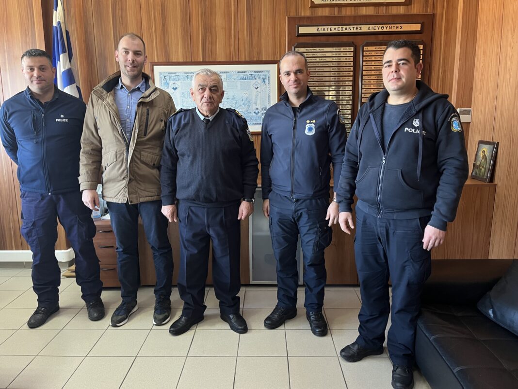 Συνάντηση της αντιπροσωπείας της Ένωσης Αστυνομικών Υπαλλήλων Ηρακλείου με τον Ταξίαρχο Αμαριαννιτάκη Ιωάννη