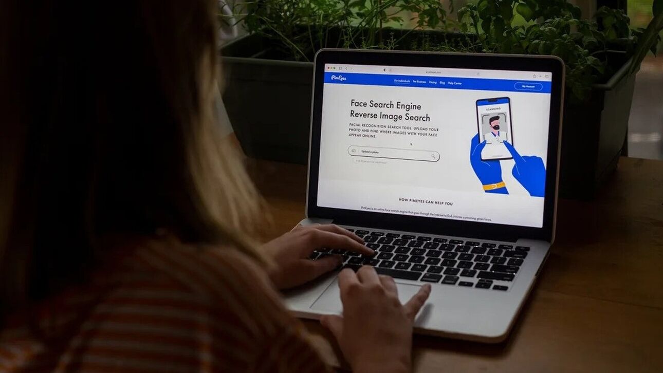 Η «πιο ενοχλητική ιστοσελίδα» βρίσκει όλες τις φωτογραφίες σας που υπάρχουν online