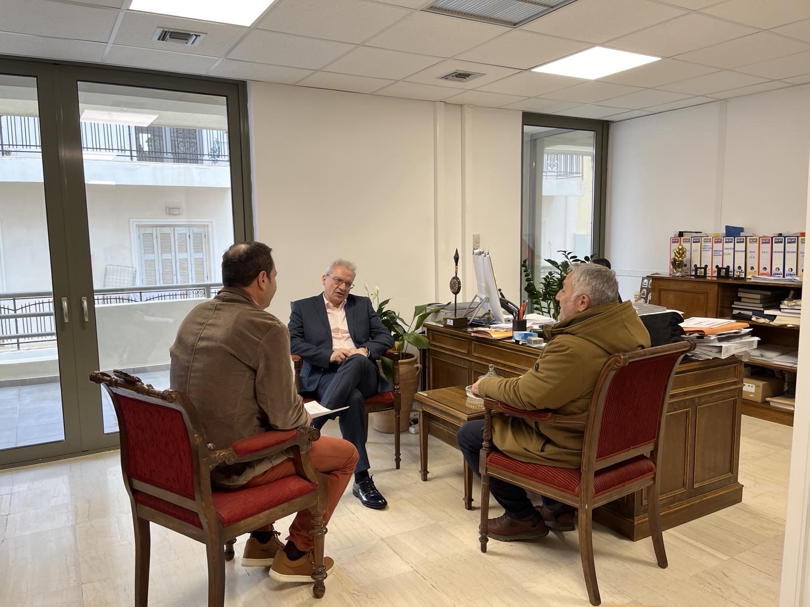 Συνάντηση του Δημάρχου Ηρακλείου με τον Σύλλογο Εμπόρων Κεντρικής Λαχαναγοράς