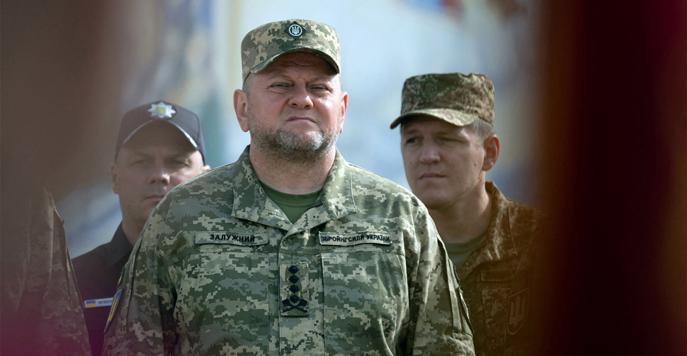 Ζελένσκι: Ήρωας της Ουκρανίας ο Ζαλούζνι