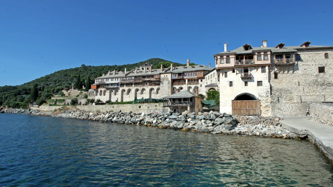 Άγιο Όρος για ομόφυλα ζευγάρια: Είναι μεγάλο έγκλημα, διαλύεται ολόκληρη η ανθρώπινη ύπαρξη