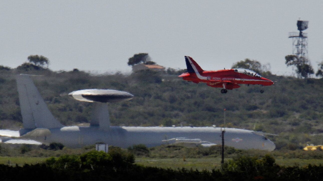 Οι Ρώσοι απείλησαν να καταρρίψουν γαλλικό αεροπλάνο που περιπολούσε στη Μαύρη Θάλασσα