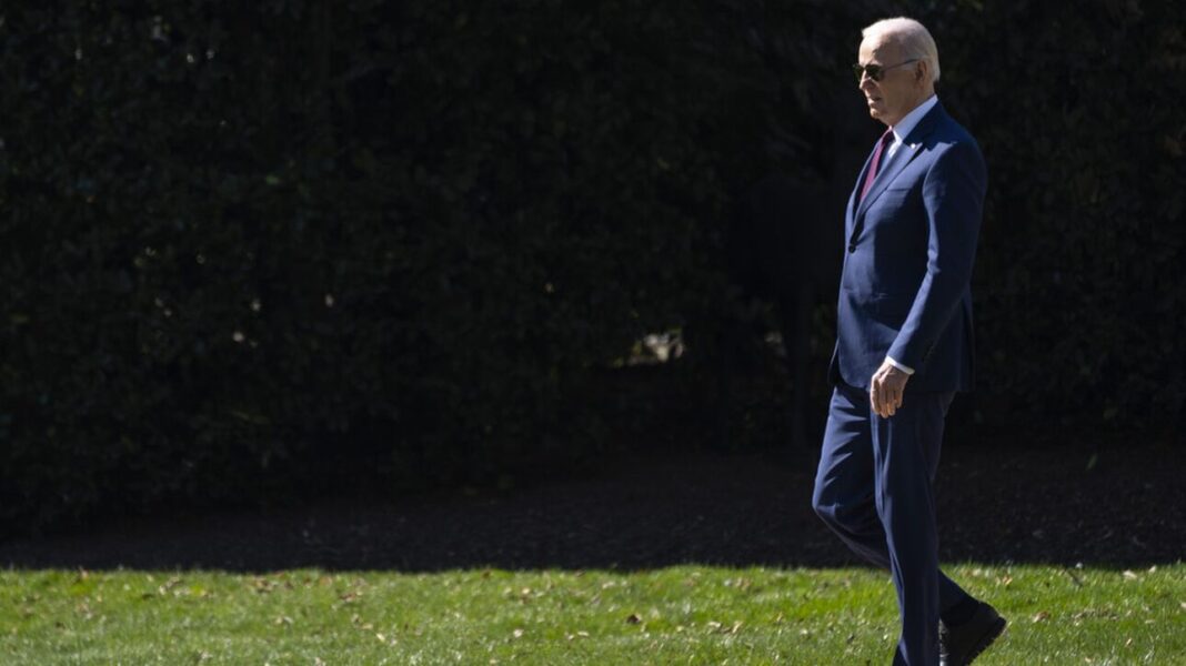 Ο σκύλος του Μπάιντεν δάγκωσε 24 πράκτορες πριν τον «εξορίσουν» από τον Λευκό Οίκο
