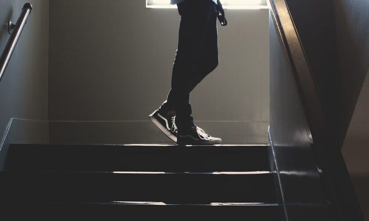 Βία ανηλίκων – Μαρτυρία 17χρονου μέλους συμμορίας: «Έχω μαχαιρώσει, έχω κλέψει συνομήλικους»