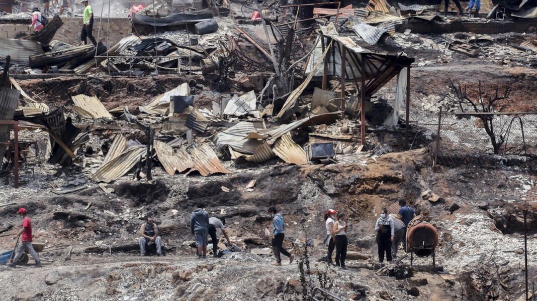 «Κόλαση επί γης» στη Χιλή – Εκατοντάδες οι αγνοούμενοι, στους 123 οι νεκροί