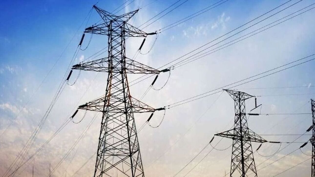 Εναερίτης χτυπήθηκε από ρεύμα - Νοσηλεύεται με σοβαρά εγκαύματα