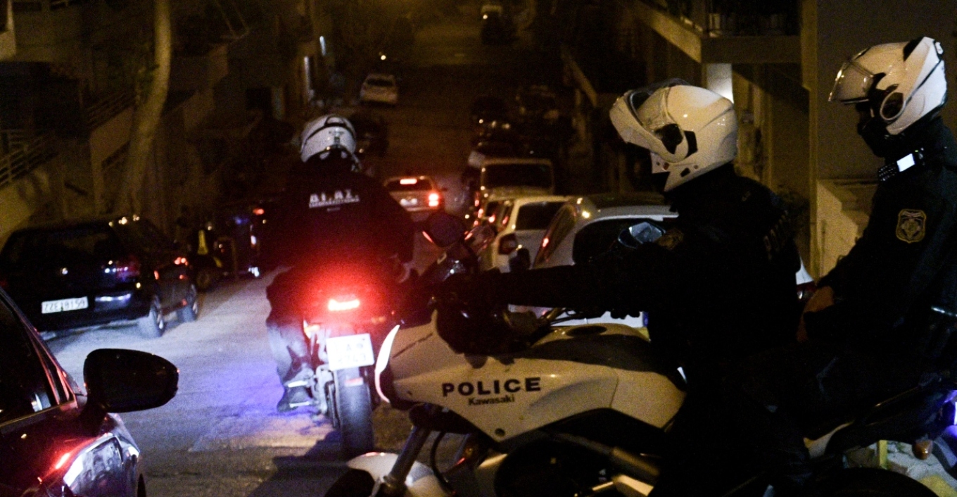 Έκλεψαν κοσμήματα μέσα από σπίτι με τη μέθοδο της απασχόλησης - Τους συνέλαβαν επ’ αυτοφώρω