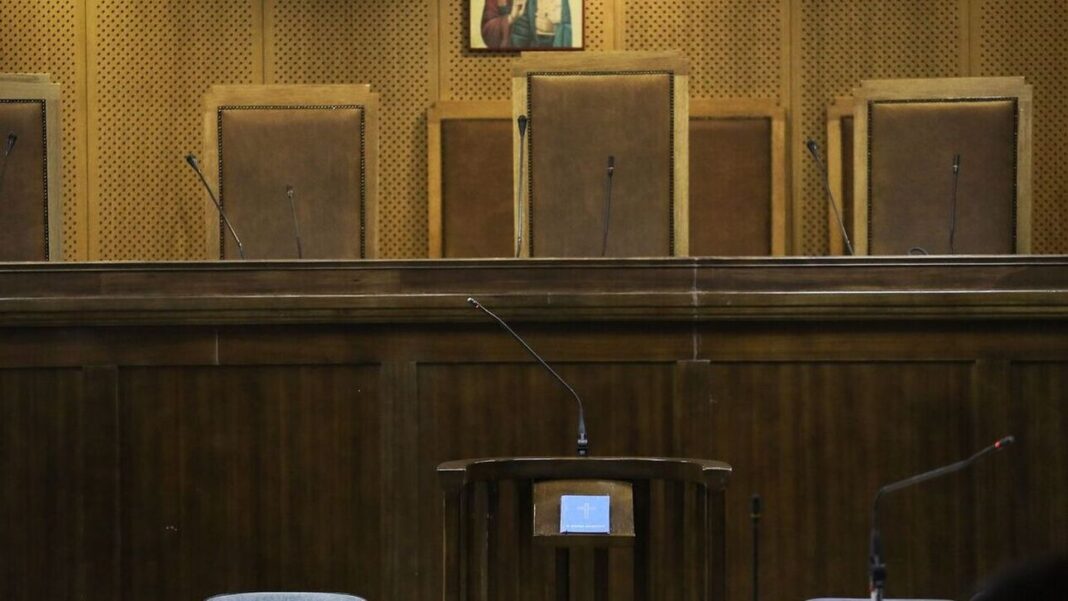 Προσφυγή στον Άρειο Πάγο από τον λέκτορα για τις δύο δολοφονίες με αρσενικό