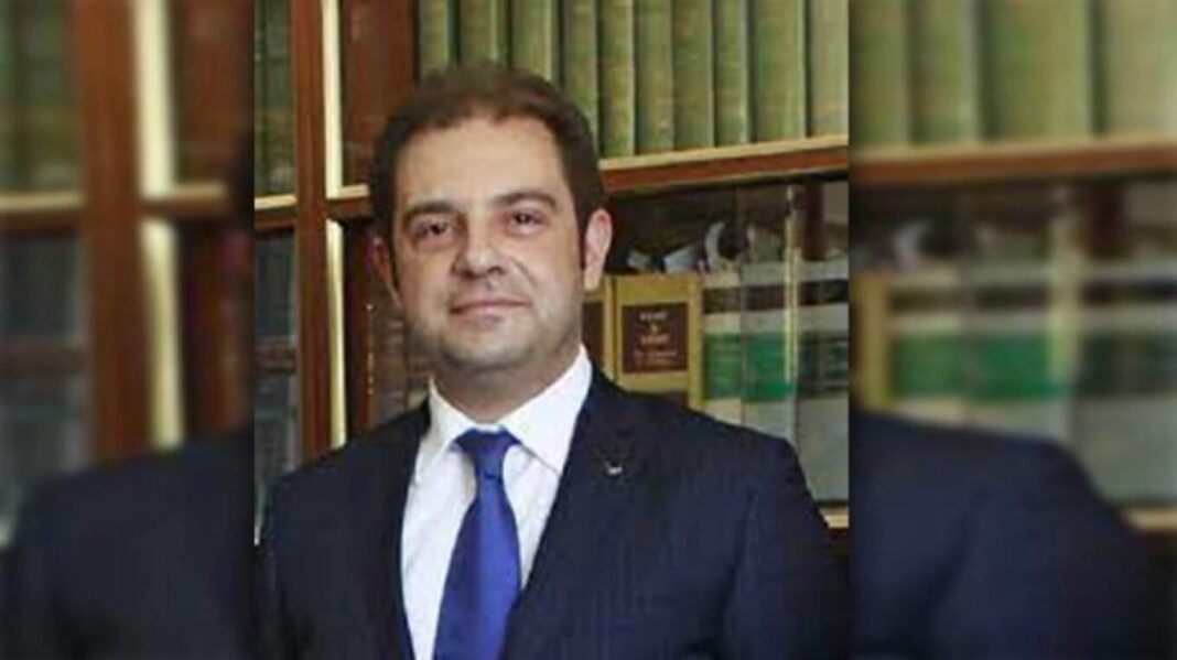 Κύπρος: Ελεύθερος με όρους Τουρκοκύπριος δικηγόρος που κατηγορείται για σφετερισμό ελληνοκυπριακών περιουσιών
