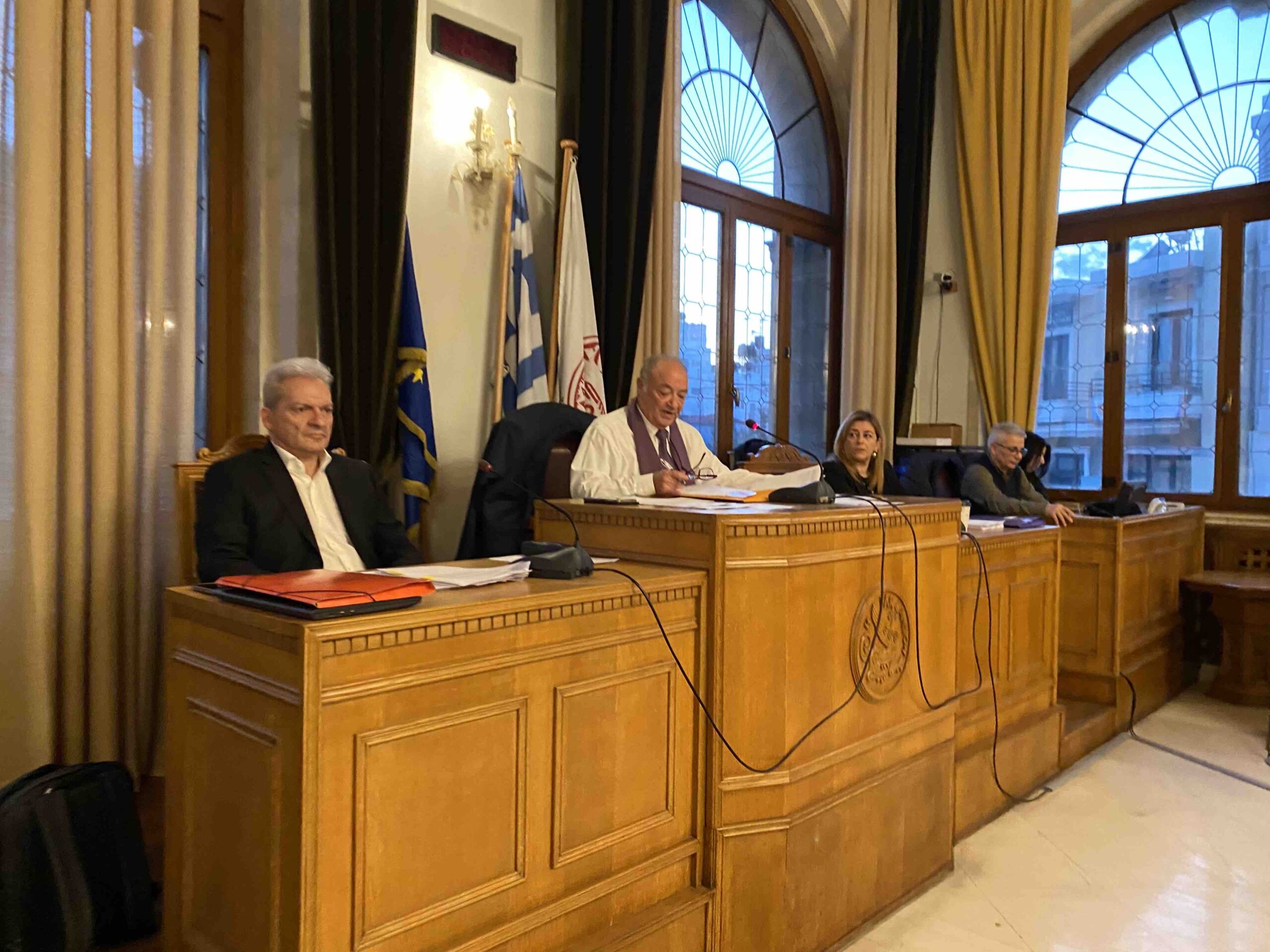 Tο Δημοτικό Συμβούλιο Ηρακλείου υποστηρίζει το ελληνικό δημόσιο πανεπιστήμιο