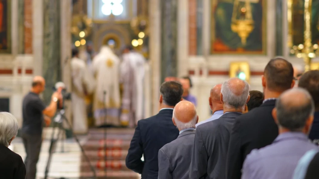 Ιερά Σύνοδος: Διαβάστηκε στις εκκλησίες η εγκύκλιος κατά του γάμου των ομόφυλων ζευγαριών