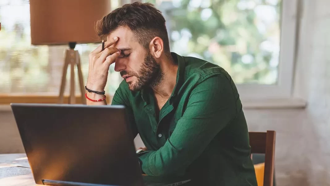 Είστε διαρκώς κουρασμένοι; 5 λάθη που σας «ρουφούν» την ενέργεια – Διορθώστε τα