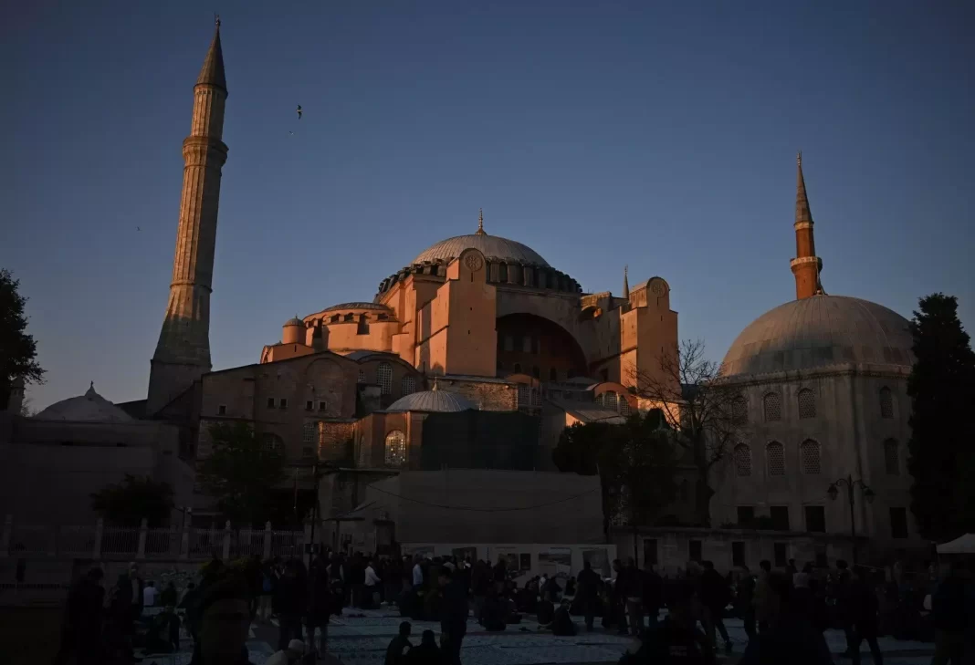 Ευθύμιος Λέκκας: Περιμένουμε ένα μεγάλο σεισμό στην Κωνσταντινούπολη – Έχει τρωτότητα η Αγιά Σοφιά