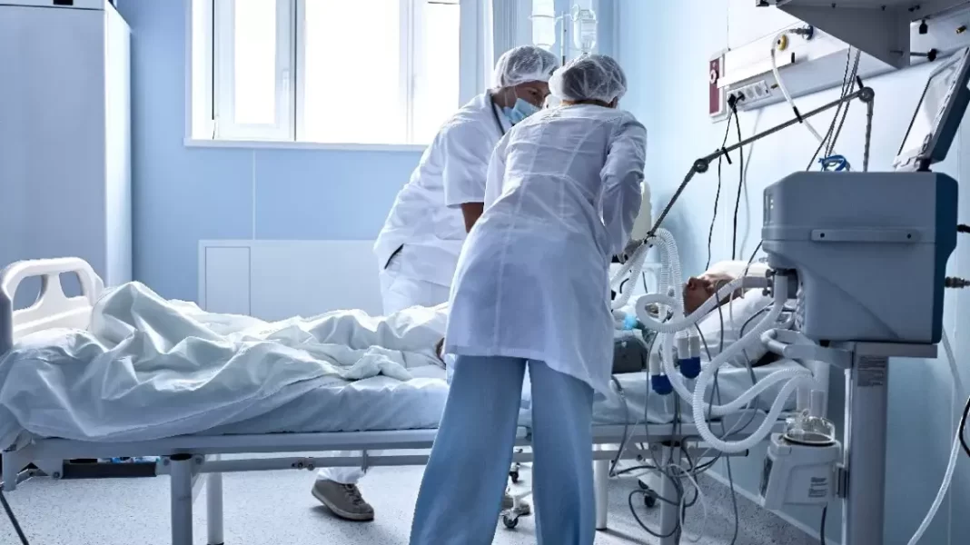 ΕΟΔΥ: Στους 32 οι θάνατοι από κορωνοϊό και 45 οι διασωληνωμένοι - Εννέα σοβαρά κρούσματα γρίπης και τρεις νεκροί