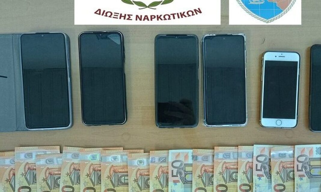 Σύλληψη 2 μεταναστών και των διακινητών τους