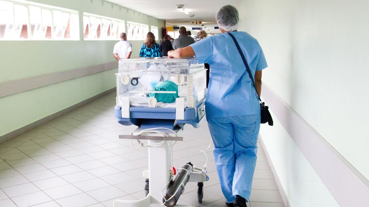 Ιλαρά: Μόνο με δύο δόσεις εμβολίου είμαστε ασφαλείς, τονίζουν οι Επισκέπτες Υγείας