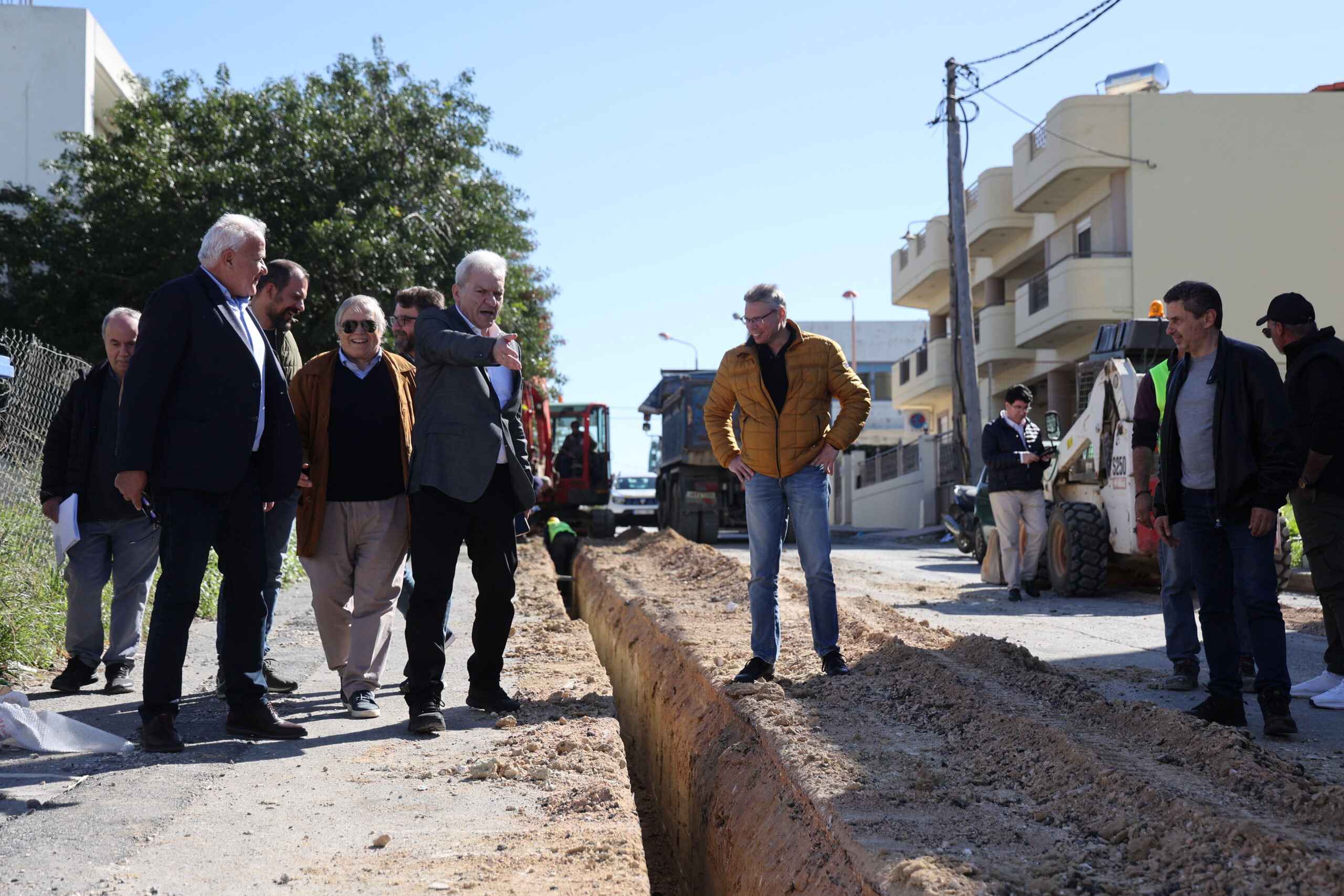 Συνεχίζονται τα έργα τοποθέτησης νέου αγωγού από τη ΔΕΥΑΗ στα Δειλινά