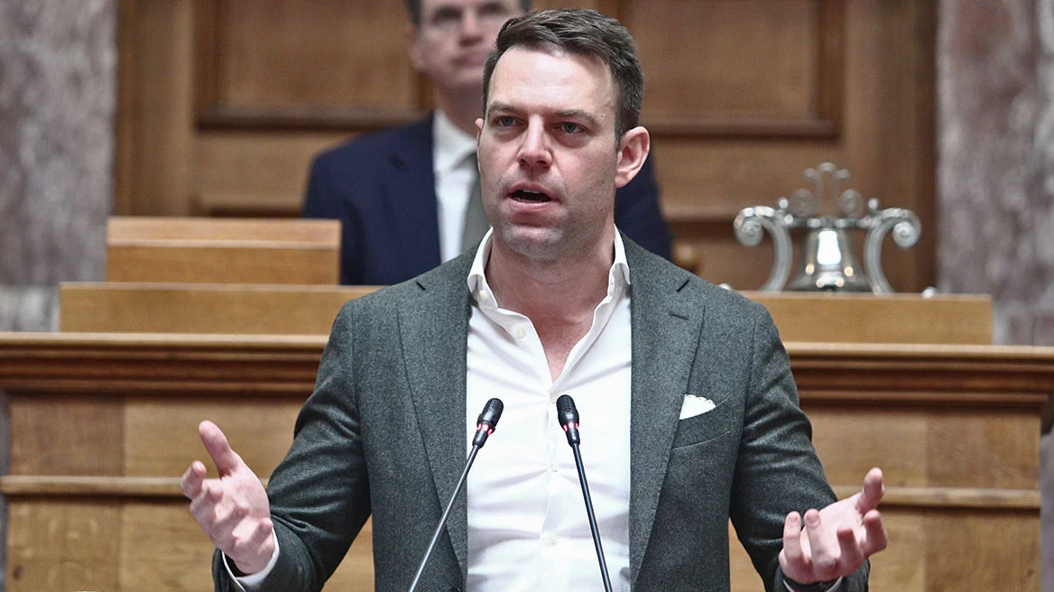 Στέφανος Κασσελάκης: Επιμένει στο ερωτηματολόγιο παρά τις αντιδράσεις – Πυρ ομαδόν από Γεροβασίλη, Σπίρτζη, Ρήγα