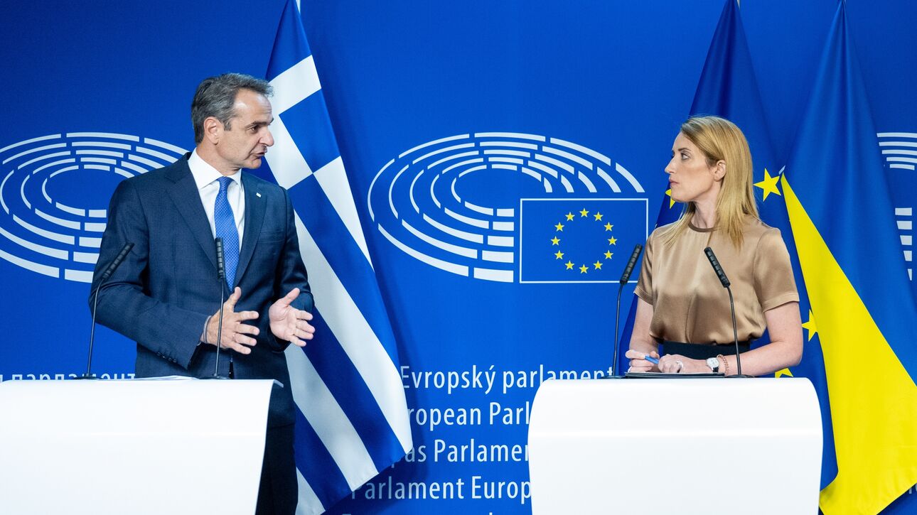 Στην Αθήνα η Ρομπέρτα Μέτσολα: Συναντήσεις με Μητσοτάκη και Σακελλαροπούλου