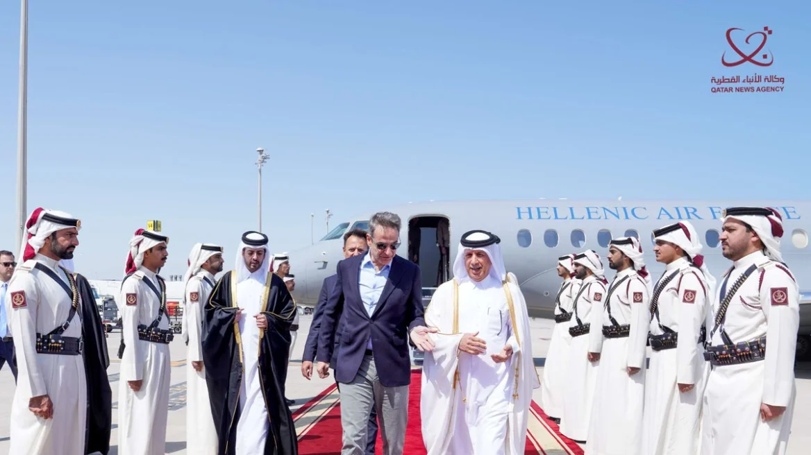 Στη Ντόχα έφτασε ο Μητσοτάκης - Αύριο η συνάντηση με τον εμίρη Αλ Θανί