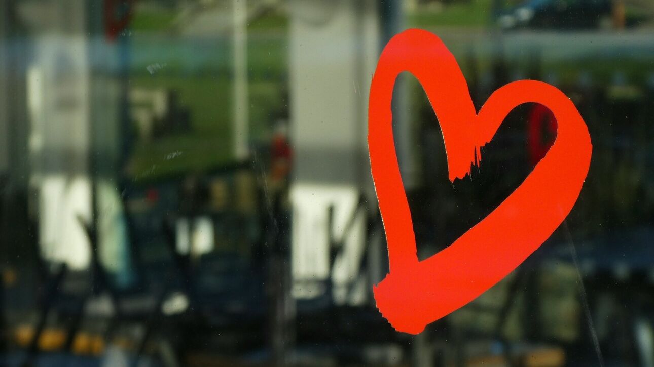 Άγιος Βαλεντίνος: Πώς γιορτάζεται σε όλο τον κόσμο – Οι μύθοι και οι θρύλοι