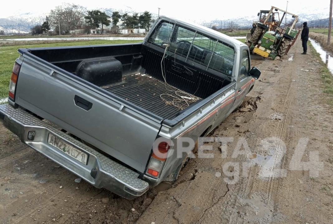Η κακοκαιρία έφερε προβλήματα στο Οροπέδιο Λασιθίου: Οχήματα βυθίστηκαν στη λάσπη – Έκκληση στους δημότες (εικόνες)