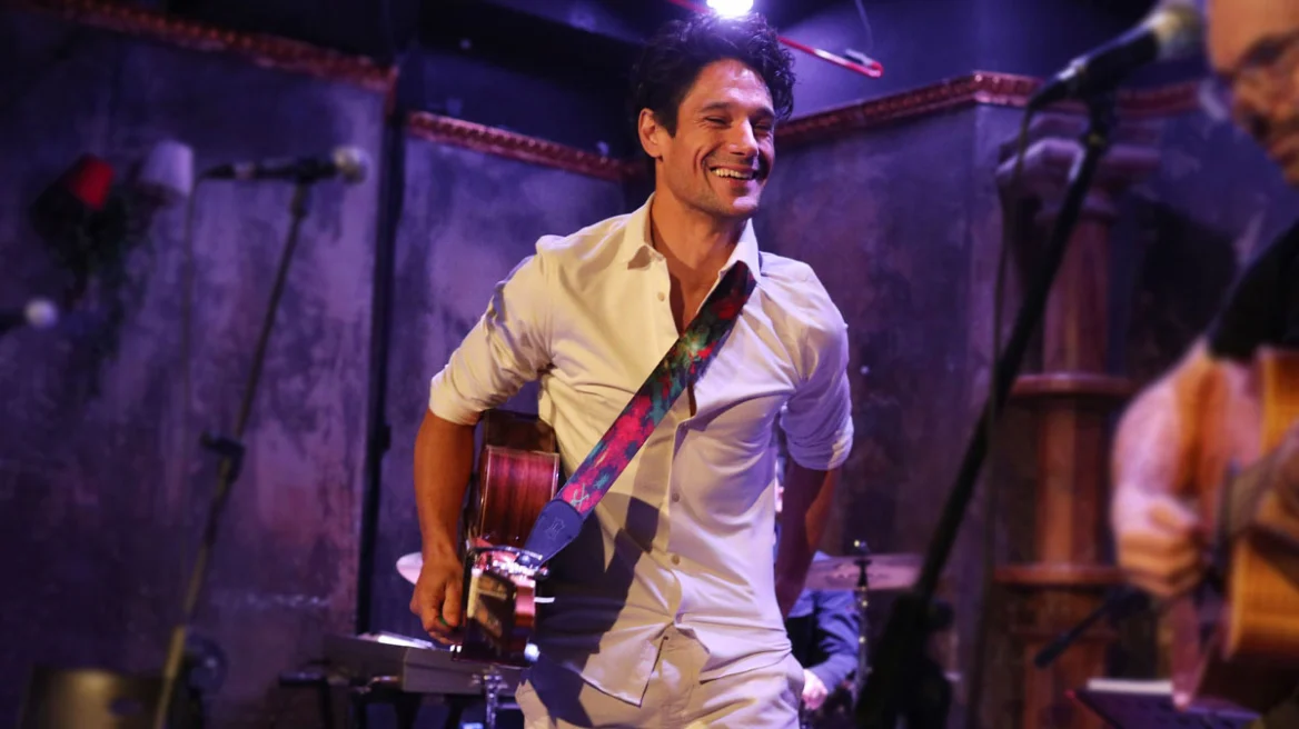 Πάνος Βλάχος: Τον πάει στη δικαιοσύνη ο Άρης Πορτοσάλτε για το «Μέσα σε ένα σάκο βάλτε Άδωνι και Πορτοσάλτε»