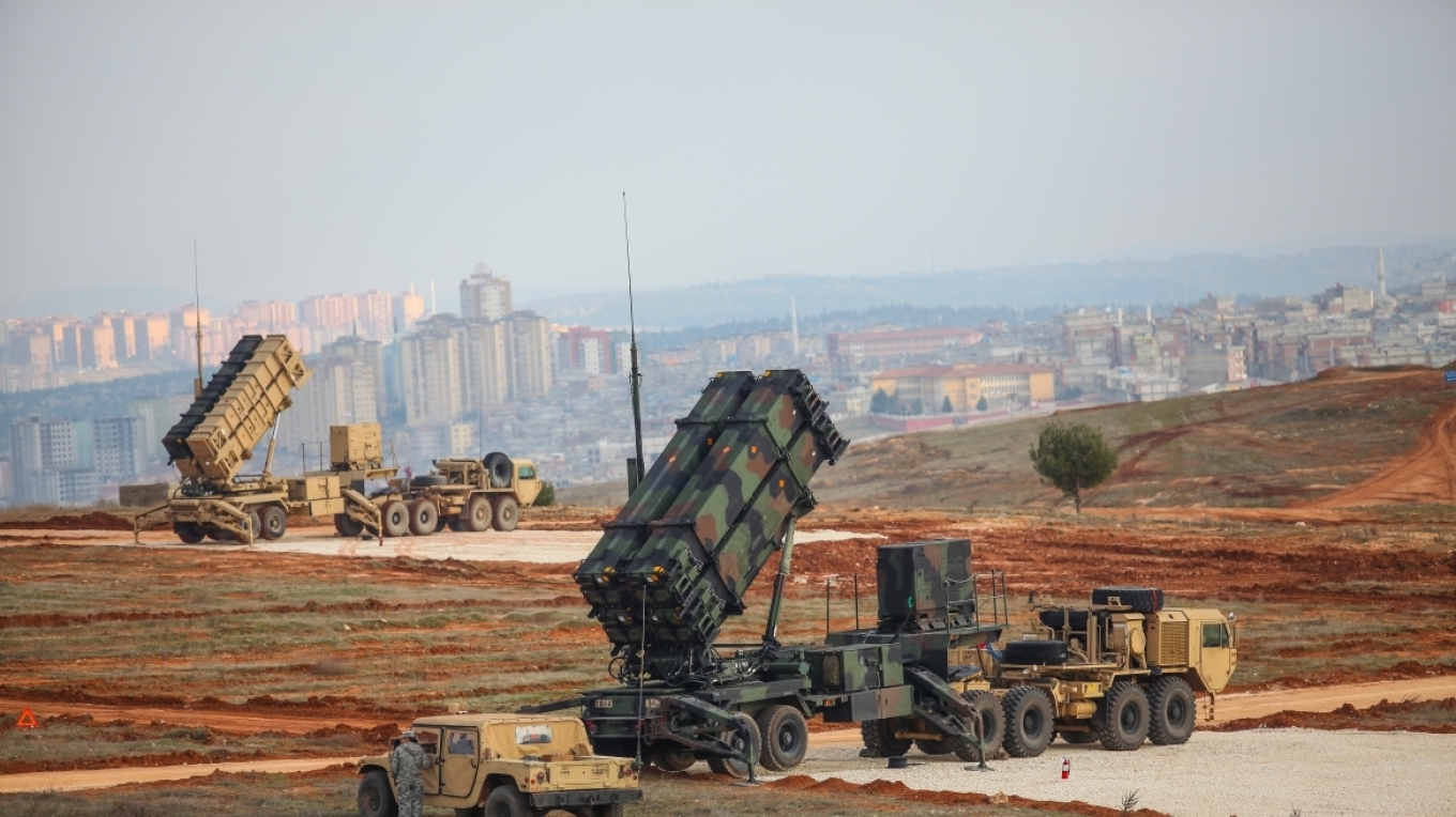 Deutsche Welle: Eλλάδα και Τουρκία στην ευρωπαϊκή αντιπυραυλική ομπρέλα