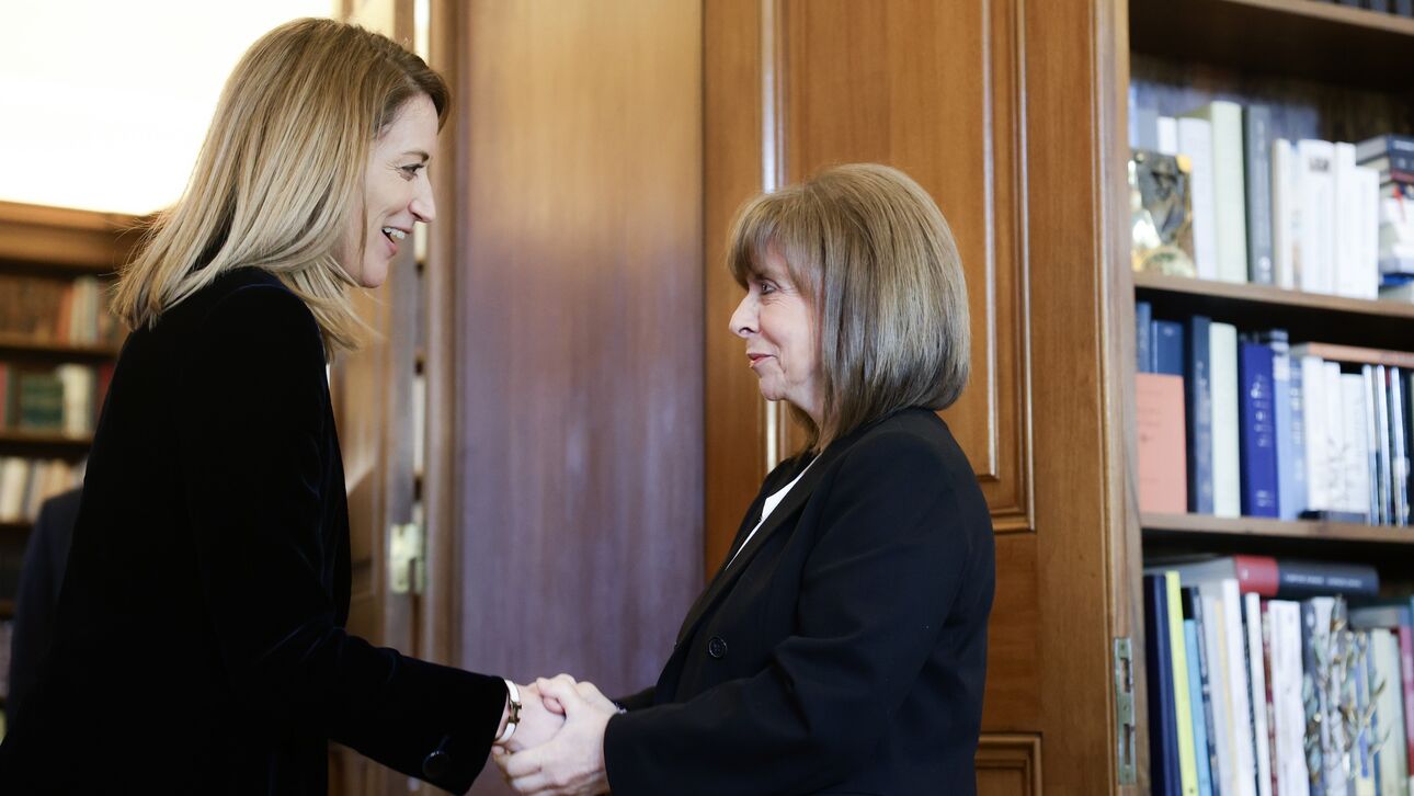 Συνάντηση Σακελλαροπούλου με την Ρομπέρτα Μέτσολα – Τι συζητήθηκε