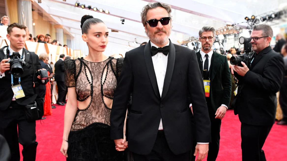 Ρούνεϊ Μάρα – Χοακίν Φίνιξ: Θα γίνουν γονείς για δεύτερη φορά