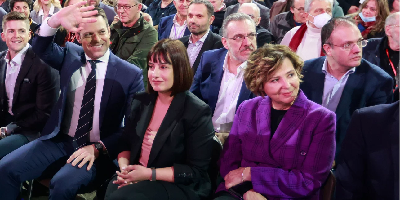 ΣΥΡΙΖΑ: Επικρατεί η υποψηφιότητα της Όλγας Γεροβασίλη απέναντι στον Κασσελάκη